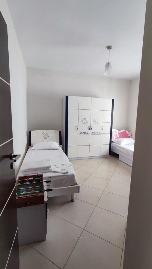 Lolu Apartment Plus Privat Parking Vlore Ngoại thất bức ảnh