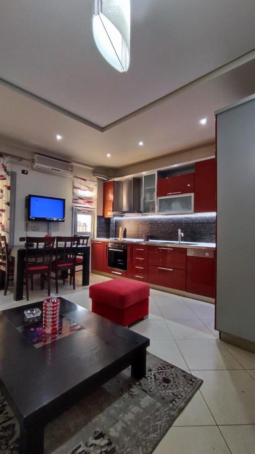 Lolu Apartment Plus Privat Parking Vlore Ngoại thất bức ảnh
