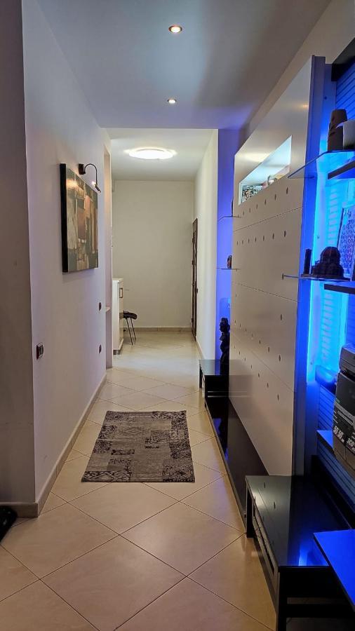Lolu Apartment Plus Privat Parking Vlore Ngoại thất bức ảnh